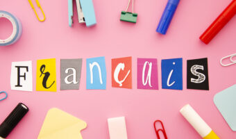 francais-lettering-pink-background